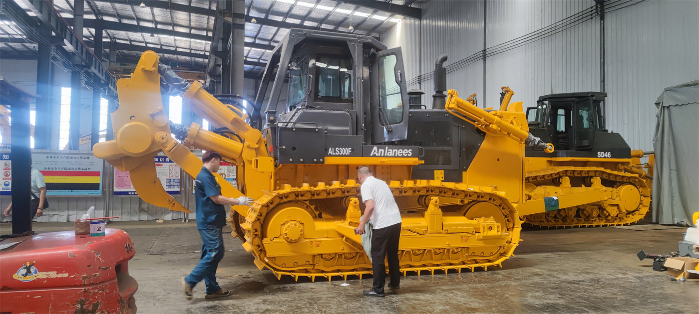 Port bulk material pushing，Diesel crawler bulldozer product image