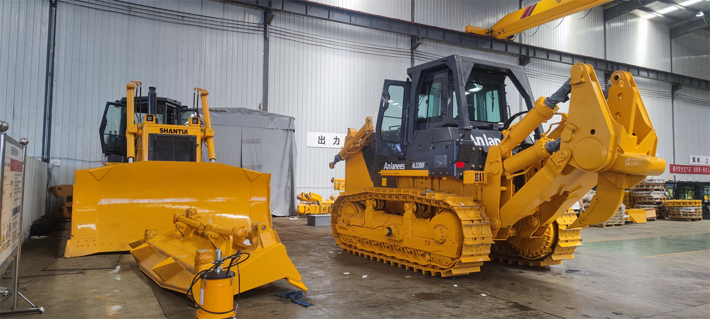 Bulk material pushing at ports，Product image of diesel crawler bulldozer