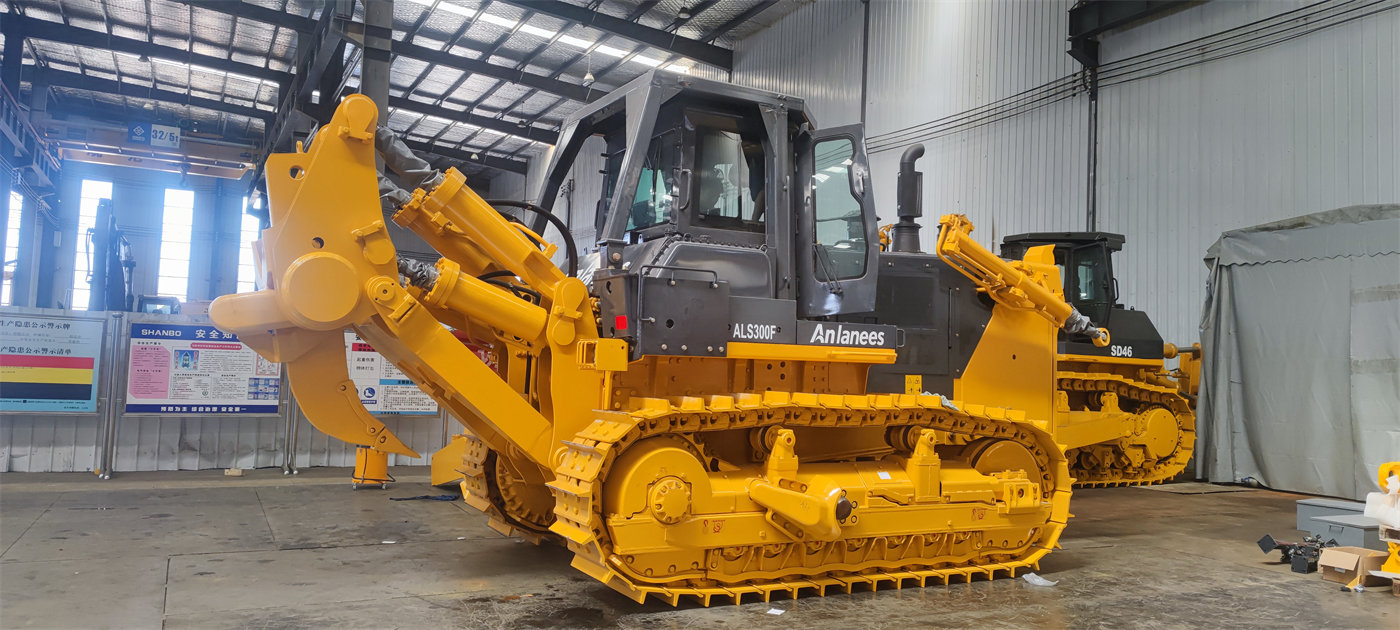 Should Equipment Be Switched for Fine Grading After Rough Earthwork Grading?
