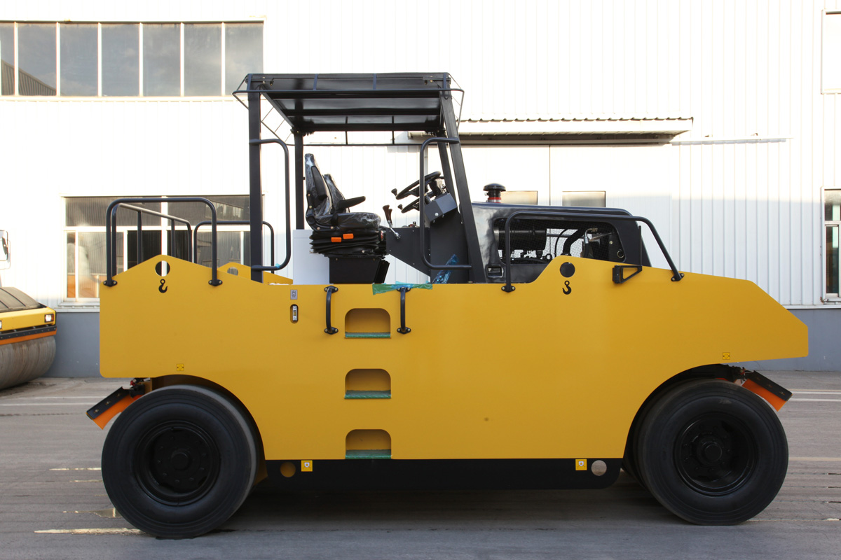 16 ton pneumatic roller