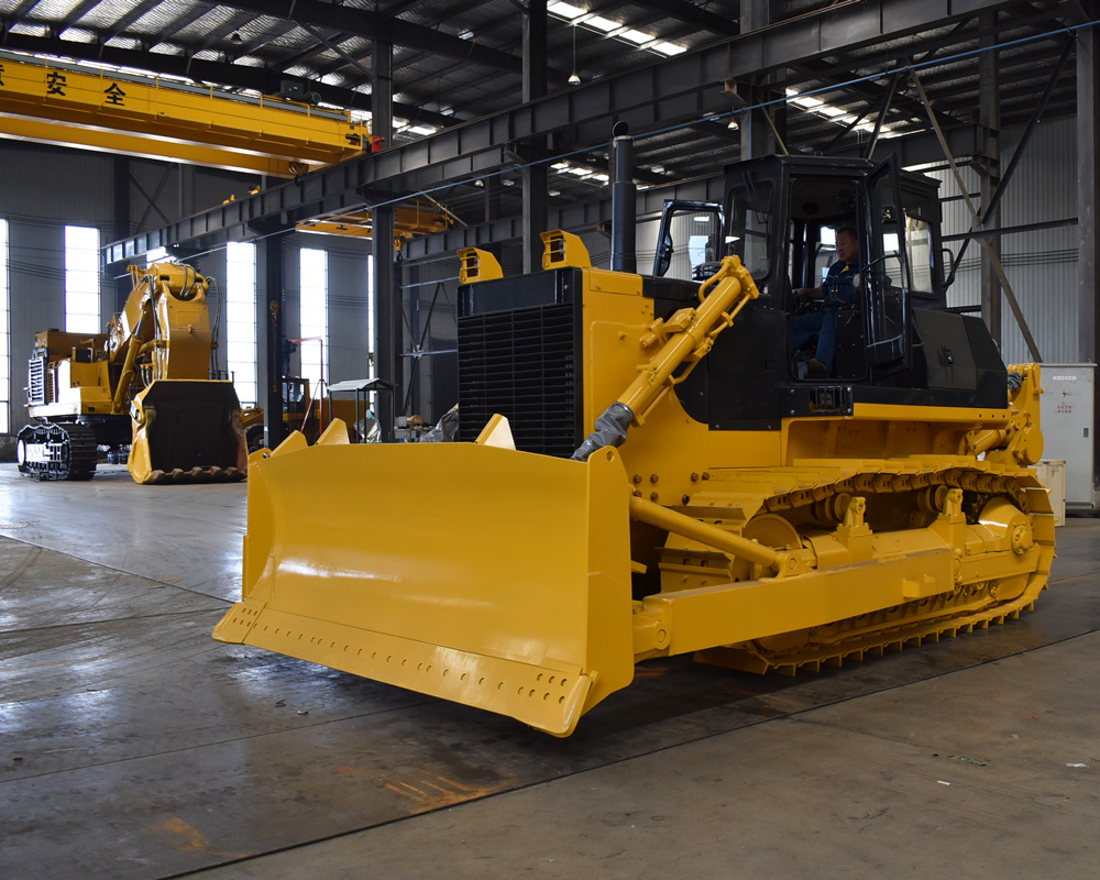 Tracked 220HP Dozers