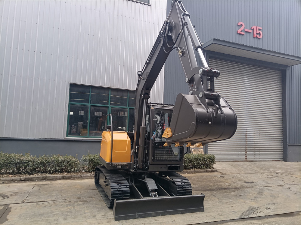 National IV emission excavator