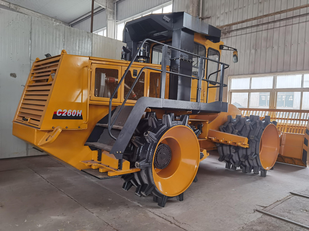 262HP Shangchai landfill roller
